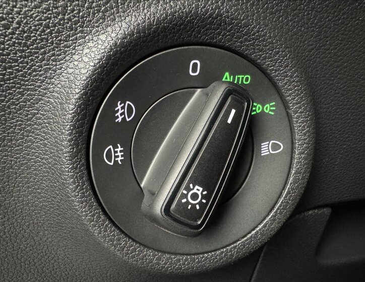 Škoda Karoq SUV 1,5 l 110 kw