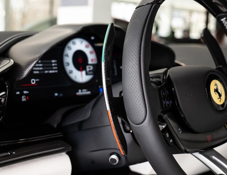 Ferrari Ostatní SUV 6,5 l 529 kw