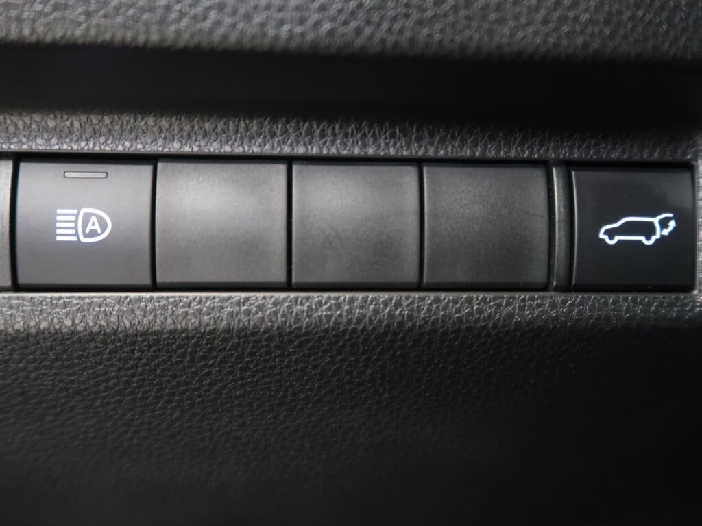 Toyota RAV4 SUV 2,0 l 129 kw