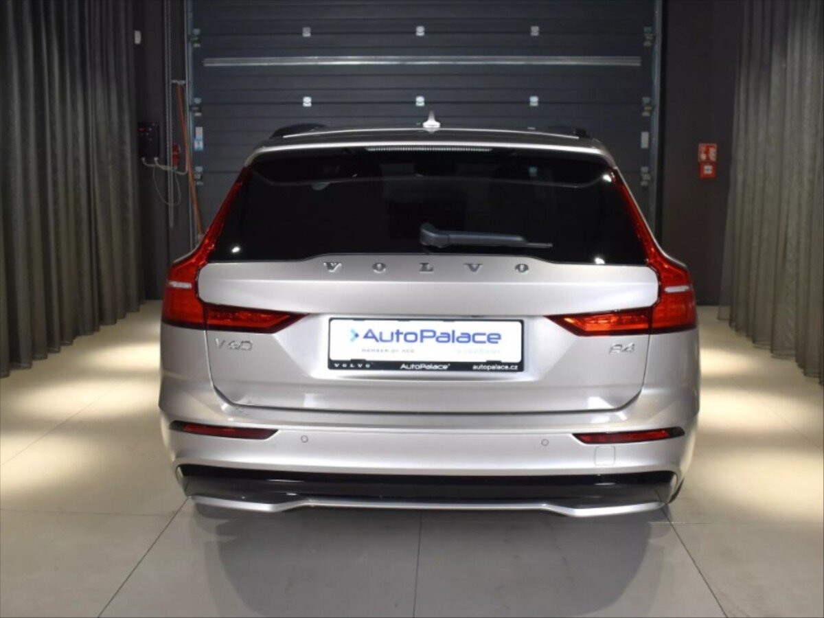 Volvo V60 Kombi 2,0 l 145 kw