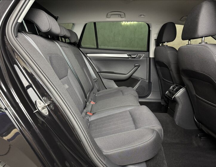 Škoda Superb Kombi 1,4 l 160 kw