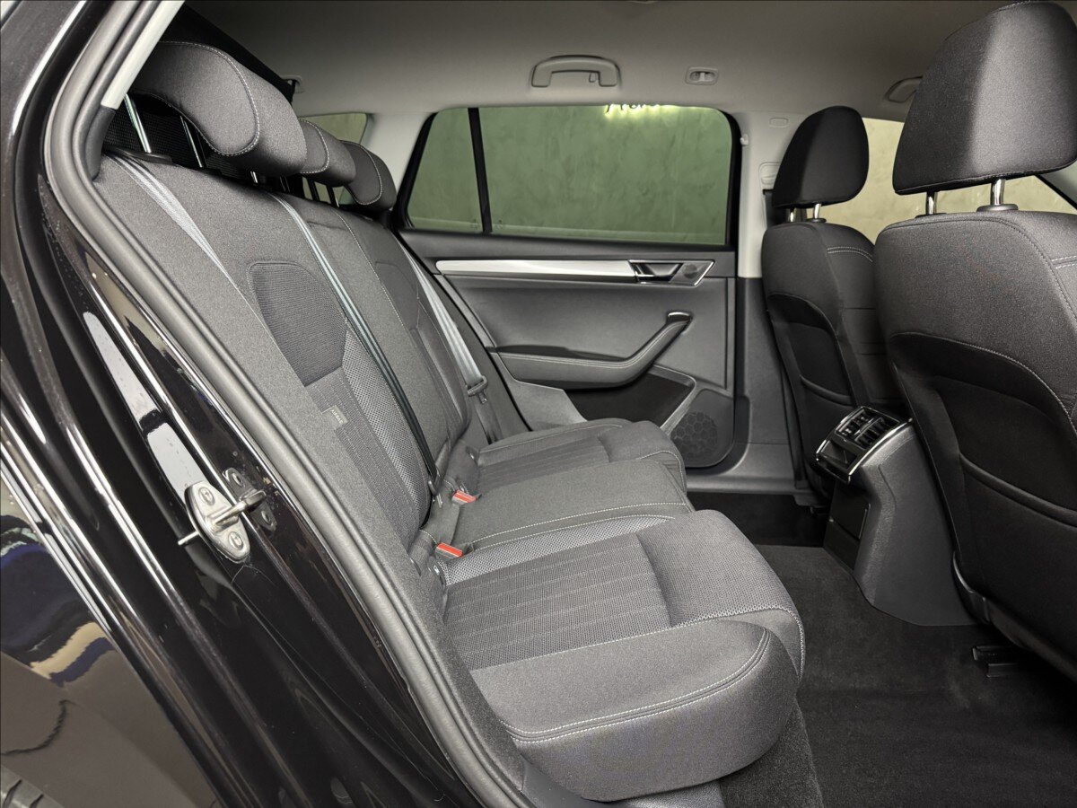Škoda Superb Kombi 1,4 l 160 kw