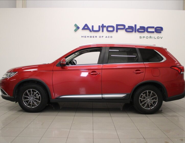 Mitsubishi Outlander SUV 2,0 l 110 kw