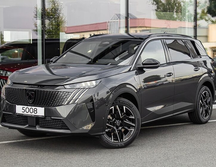 Peugeot 5008 SUV / Terénní 1,2 l 107 kw