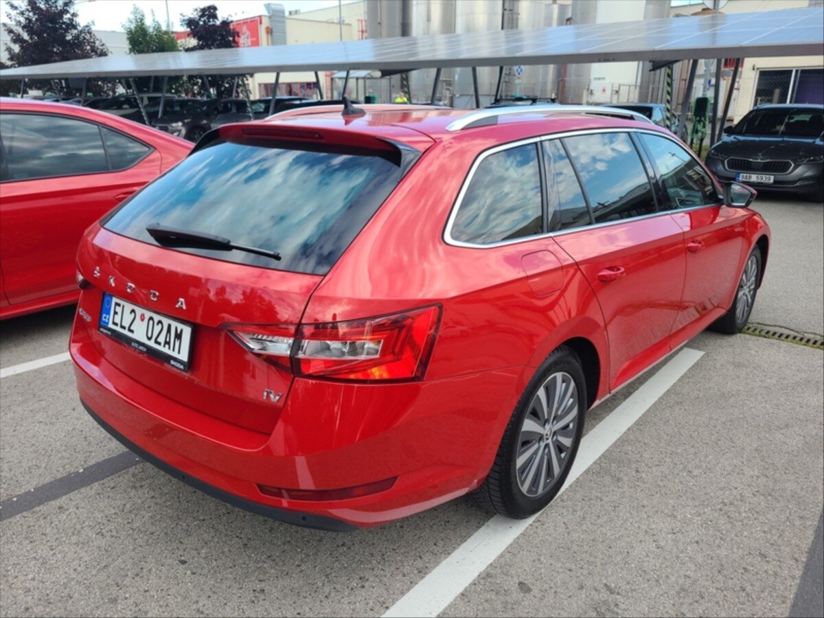 Škoda Superb Kombi 1,4 l 115 kw