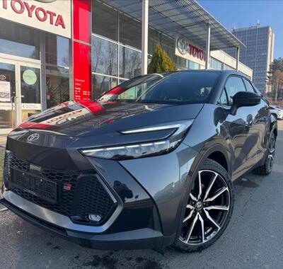 Toyota C-HR 4