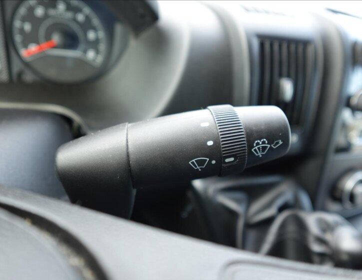 Opel Movano Valník 2,2 l 121 kw