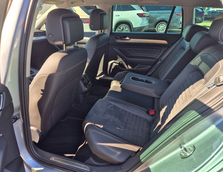 Volkswagen Passat 10