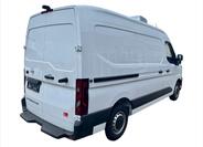 Nissan Interstar 9