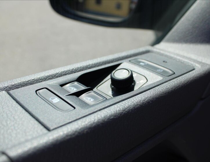 Volkswagen Transporter Ostatní 2,0 l 110 kw