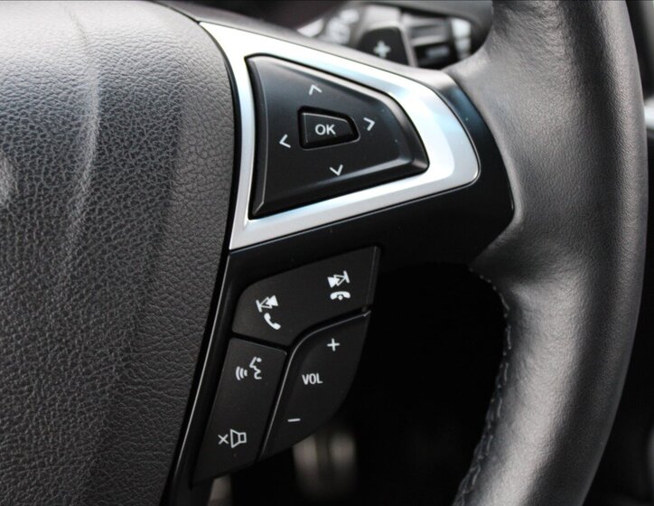 Ford Edge SUV 2,0 l 154 kw