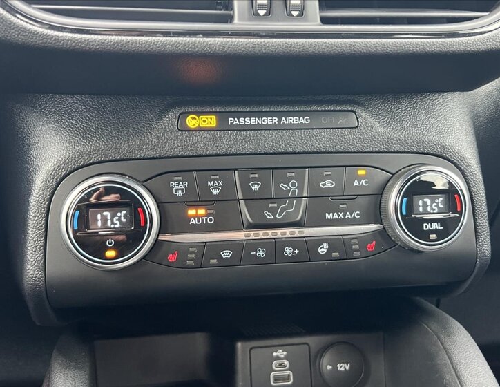 Ford Kuga SUV / Terénní 2,0 l 140 kw