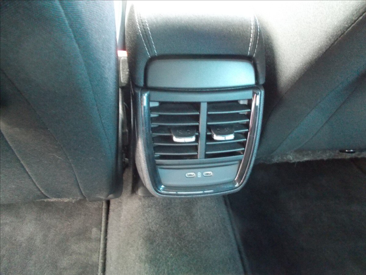 Škoda Kamiq SUV 999,0 85 kw