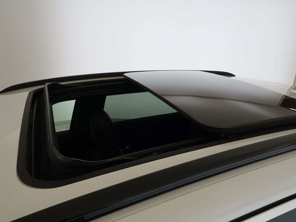 DS Automobiles DS7 Crossback SUV / Terénní 1,6 l 133 kw