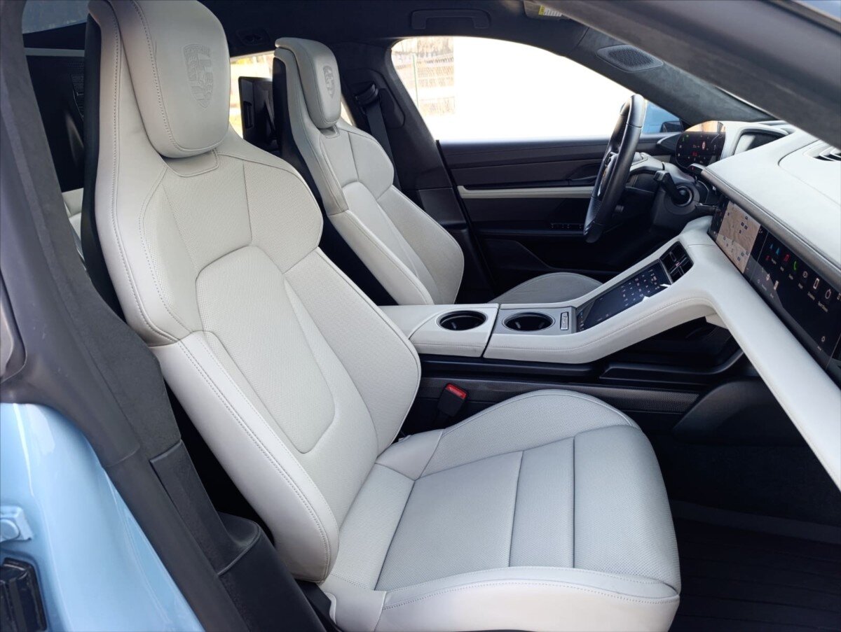 Porsche Taycan Kombi 0,0 560 kw