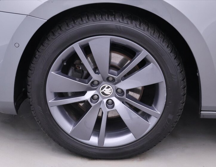 Škoda Superb Kombi 2,0 l 147 kw