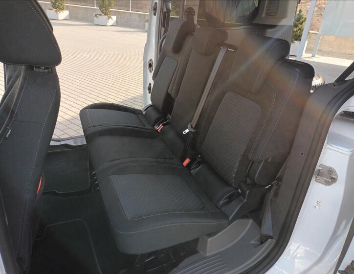 Ford Tourneo Connect Kombi 1,5 l 88 kw