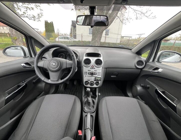 Opel Corsa Hatchback 1,2 l 55 kw