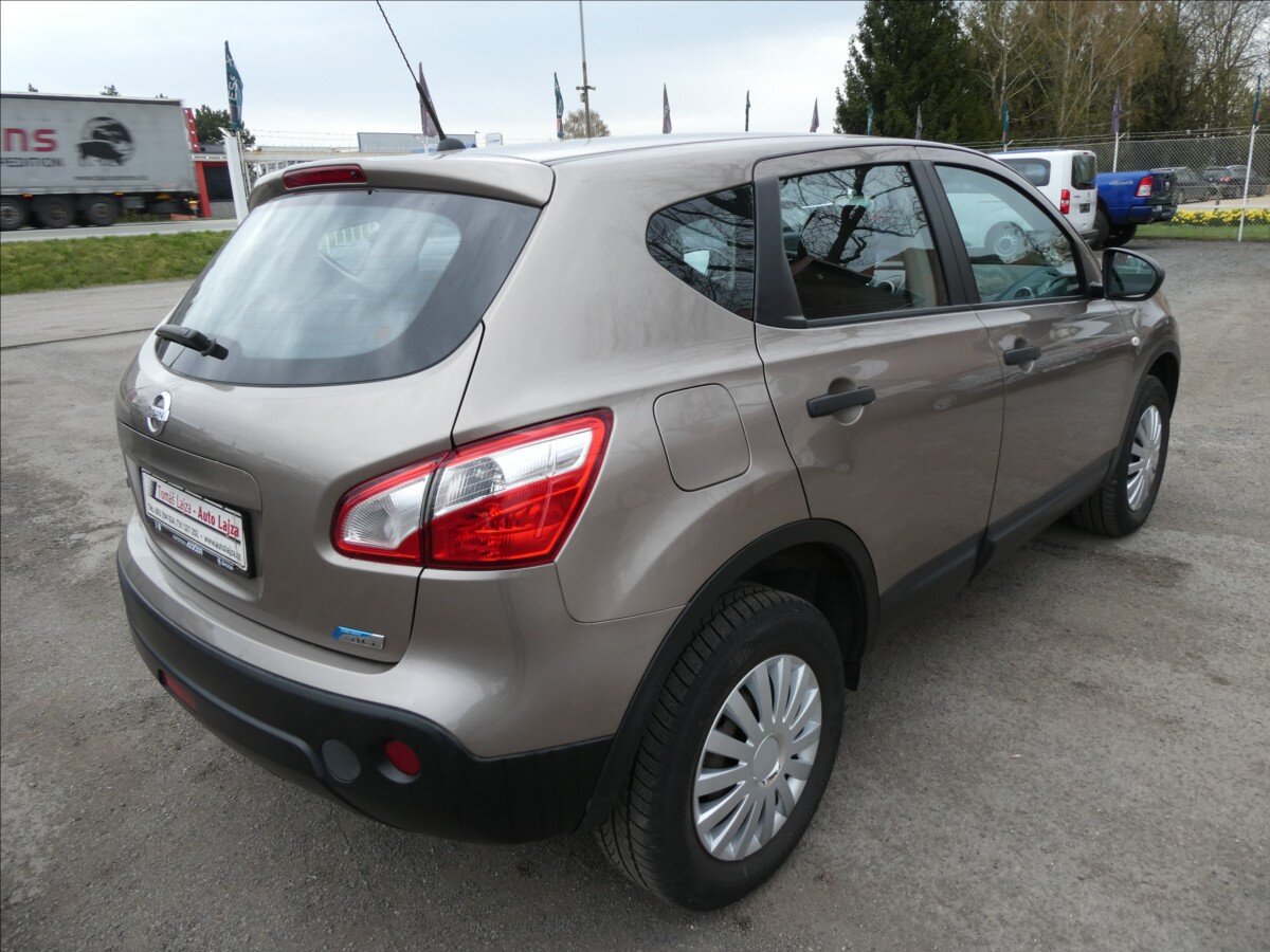 Nissan Qashqai SUV / Terénní 1,5 l 78 kw