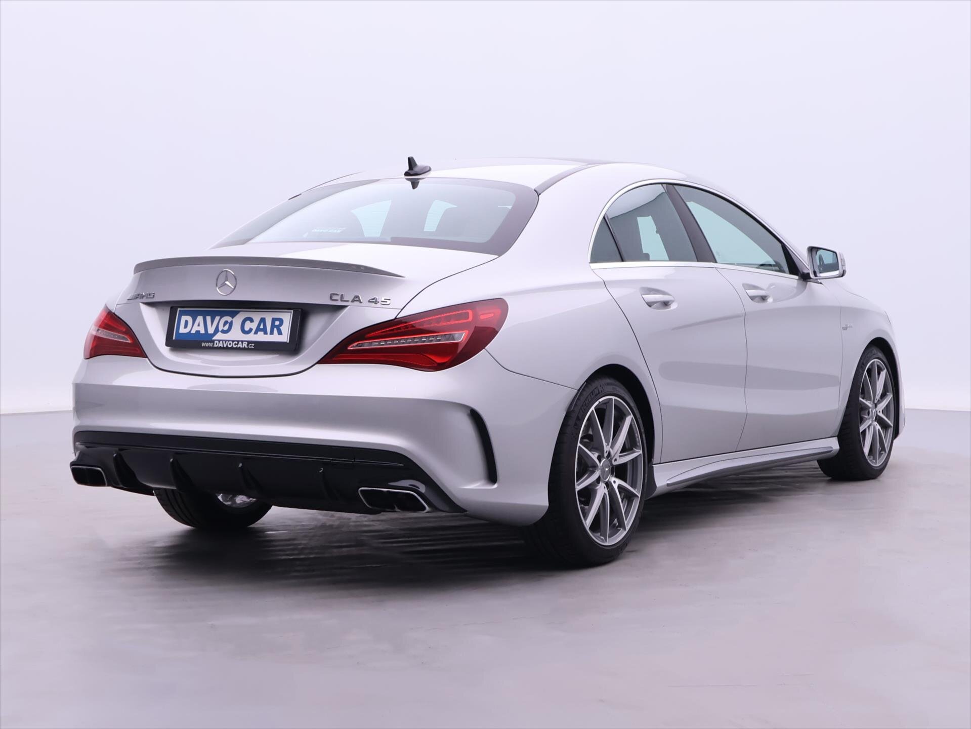Mercedes-Benz CLA Sedan 2,0 l 280 kw