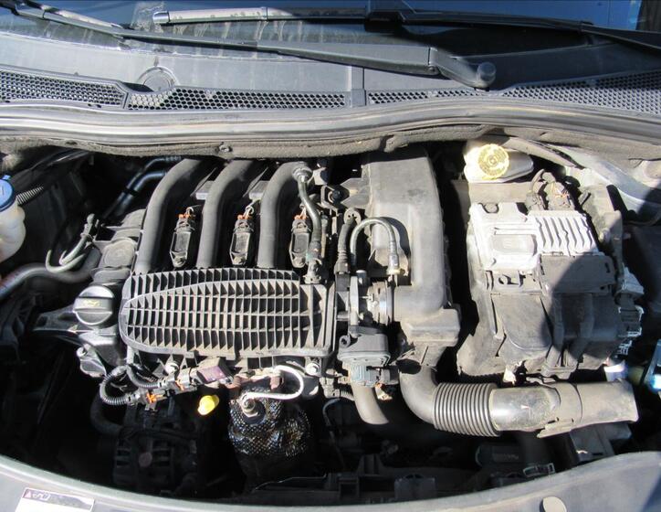 Peugeot 208 26