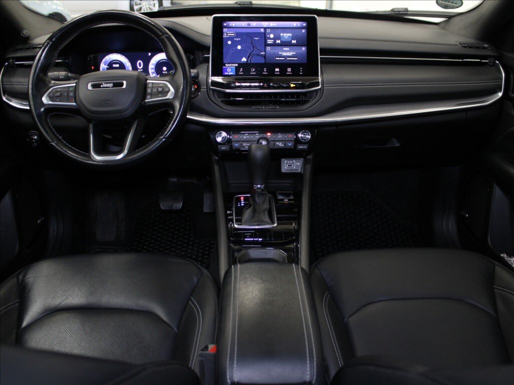 Jeep Compass SUV / Terénní 1,3 l 110 kw