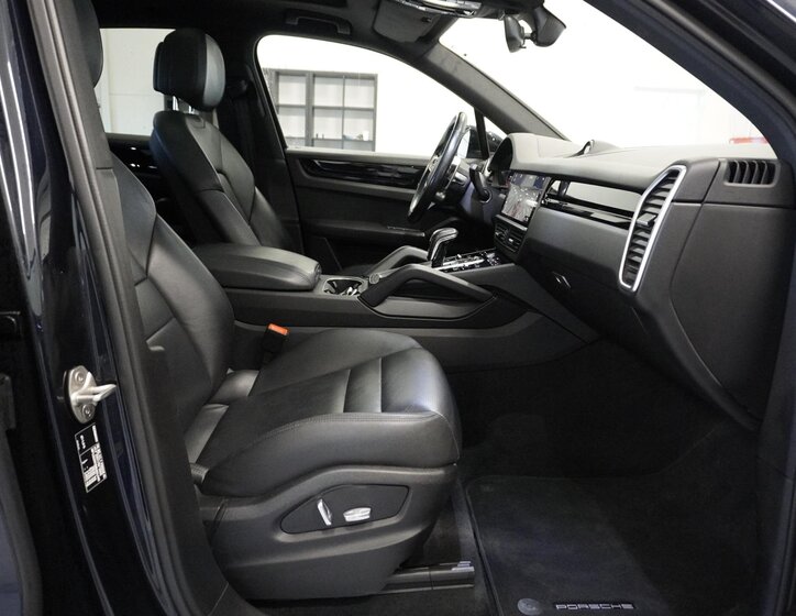 Porsche Cayenne SUV 2,9 l 250 kw