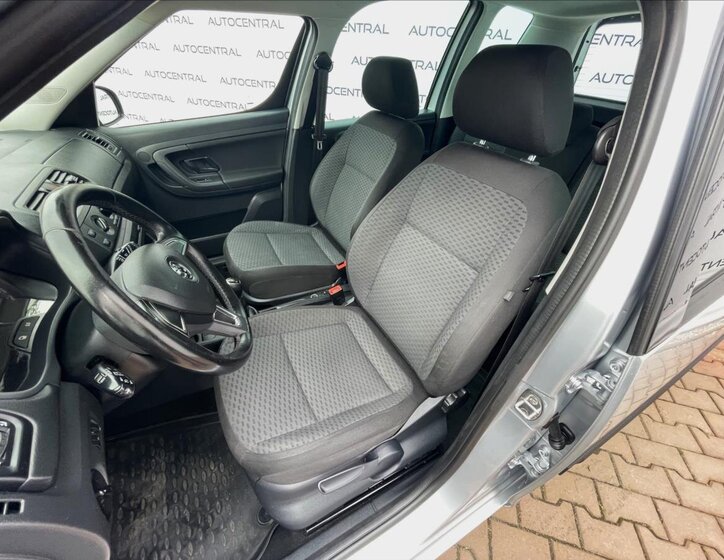 Škoda Roomster 11