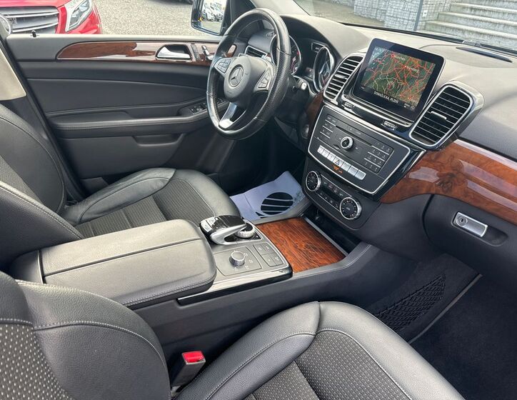 Mercedes-Benz GLE 12