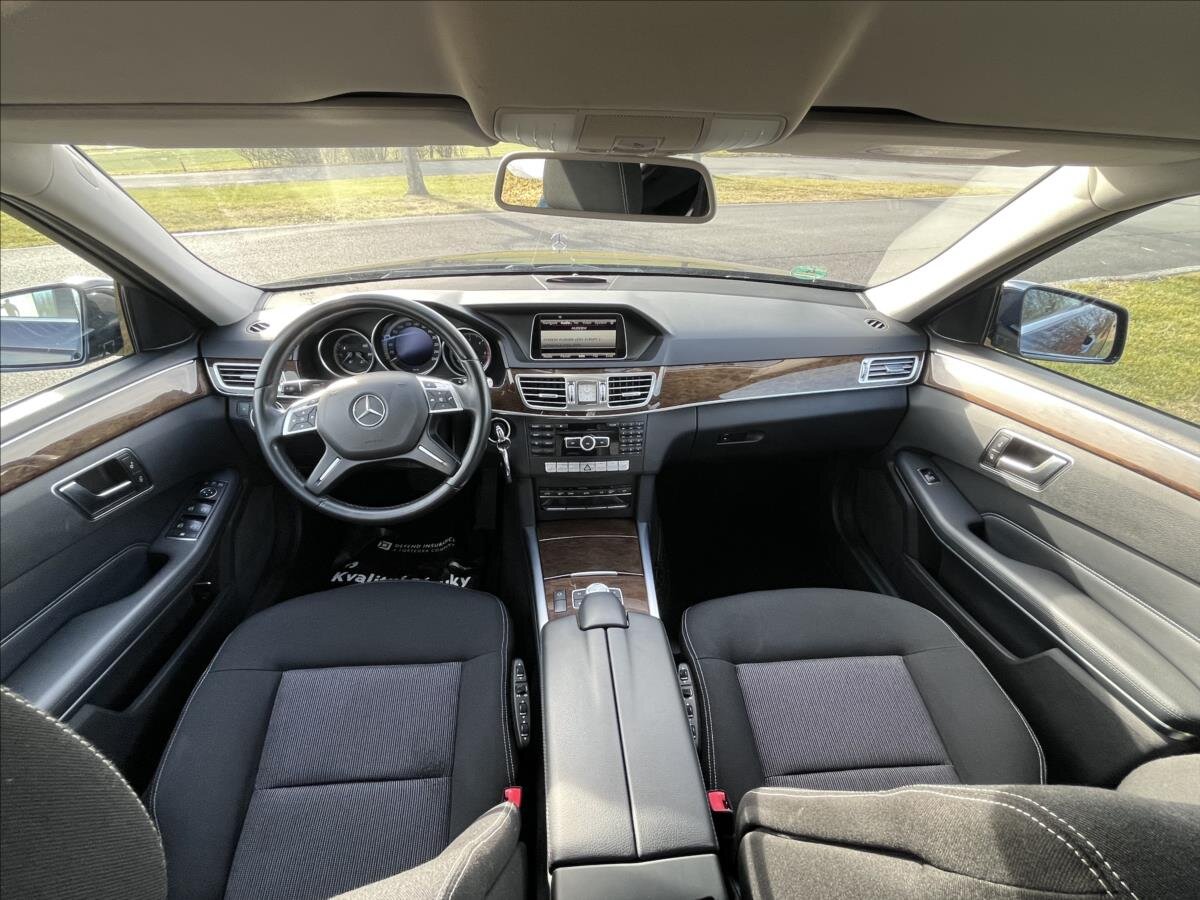 Mercedes-Benz Třídy E Kombi 3,0 l 190 kw