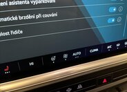 Volkswagen Caravelle 13