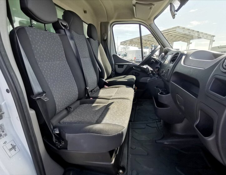 Opel Movano Skříň 2,3 l 125 kw