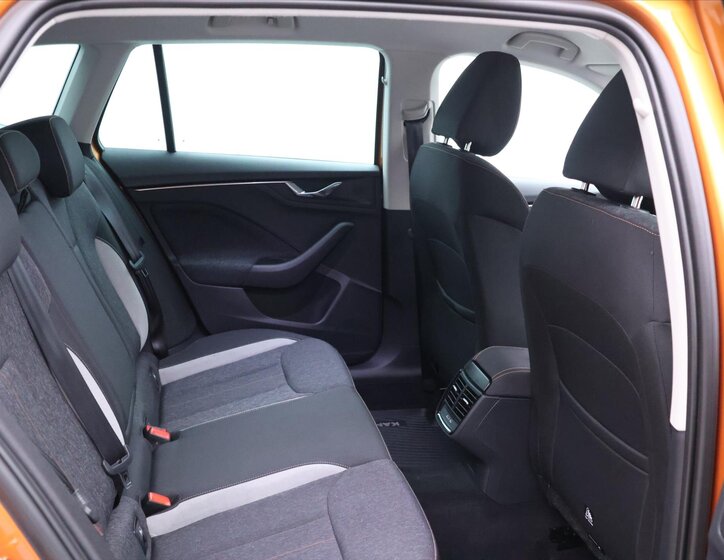 Škoda Kamiq SUV 999,0 81 kw