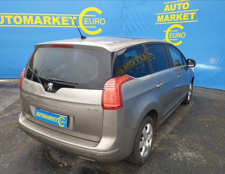 Peugeot 5008 Kombi 1,6 l 82 kw