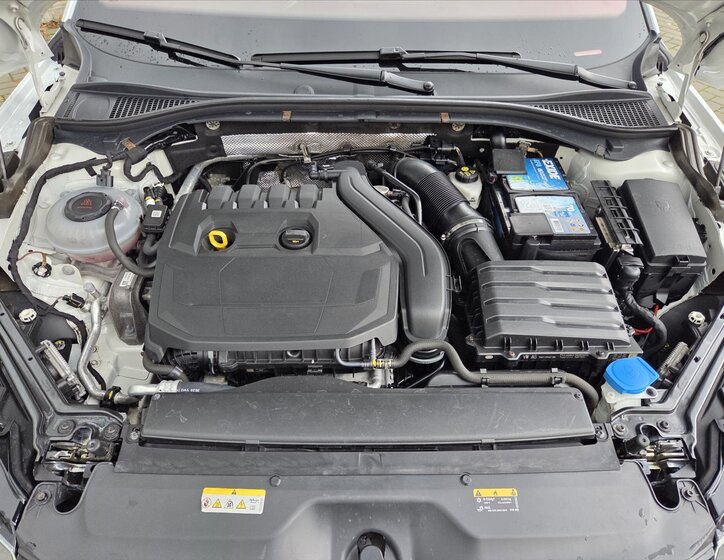 Škoda Superb Liftback 1,5 l 110 kw