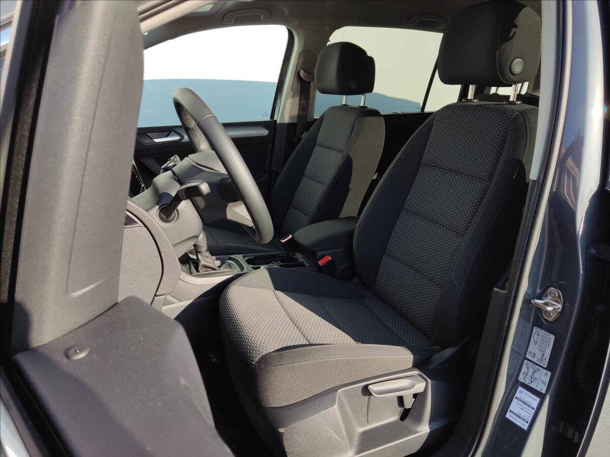 Volkswagen Touran MPV 1,5 l 110 kw