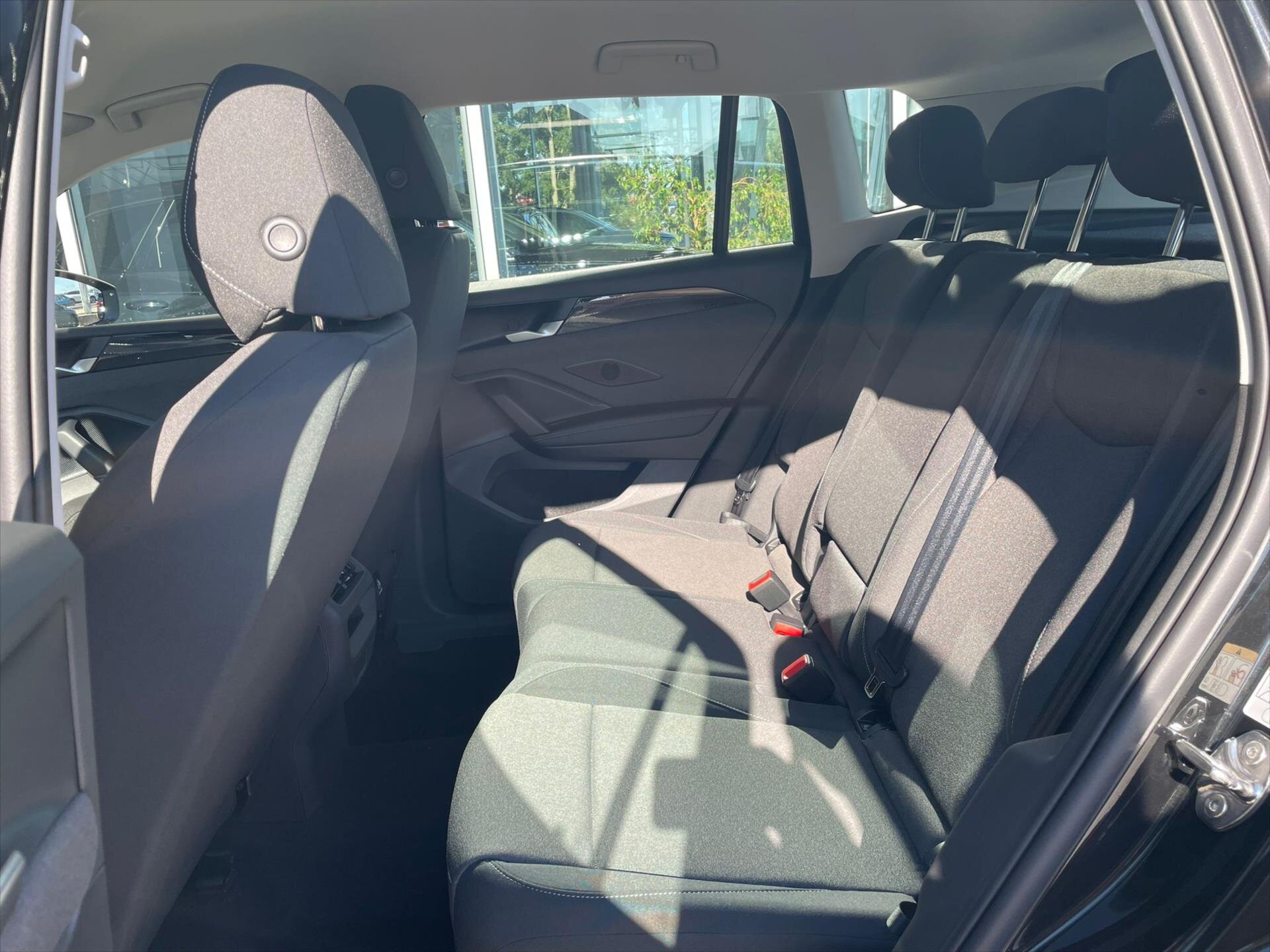 Volkswagen Tiguan SUV 1,5 l 96 kw