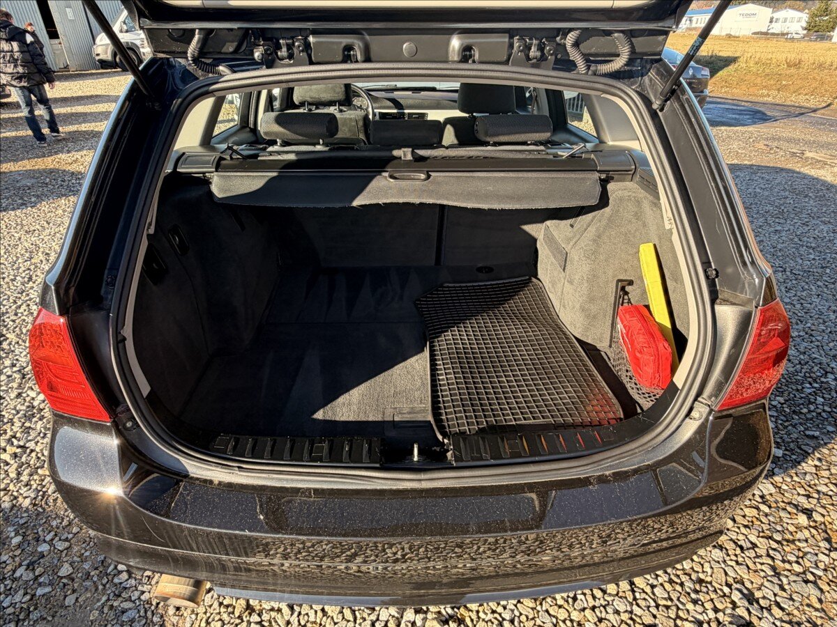 BMW Řada 3 Kombi 2,0 l 105 kw