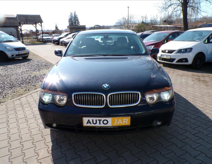 BMW Řada 7 Sedan / Limuzína 3,6 l 200 kw