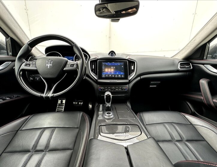 Maserati Ghibli Sedan 3,0 l 316 kw