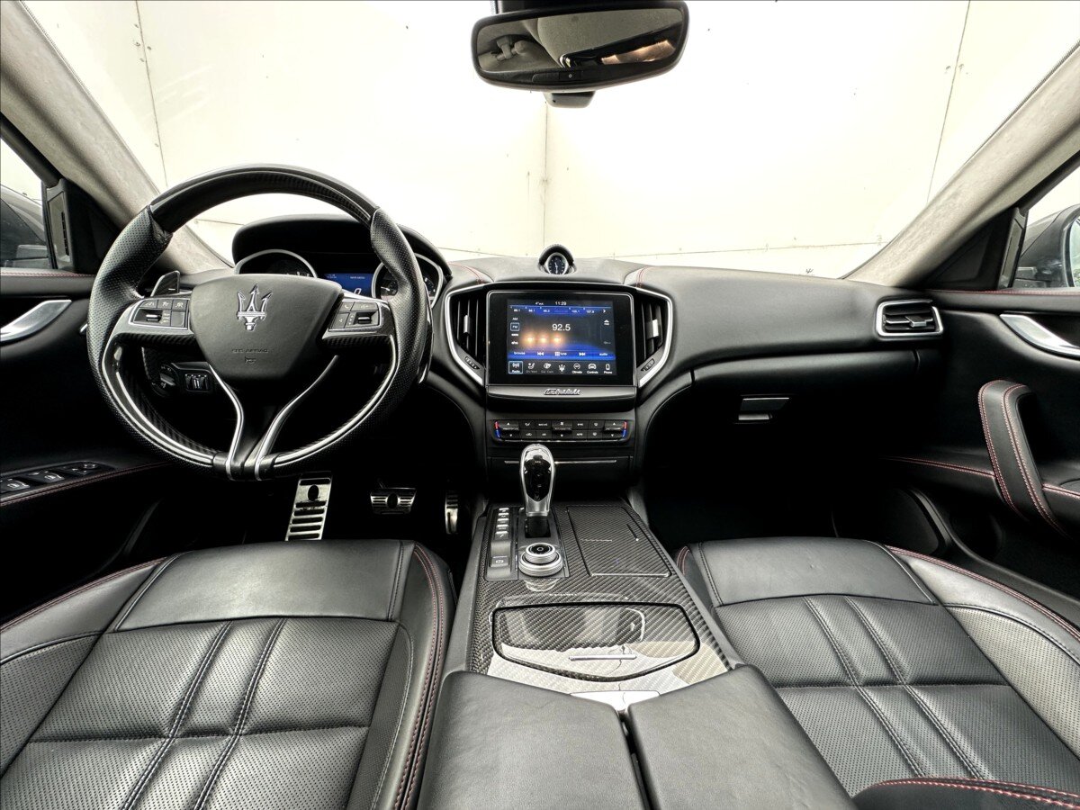 Maserati Ghibli Sedan 3,0 l 316 kw