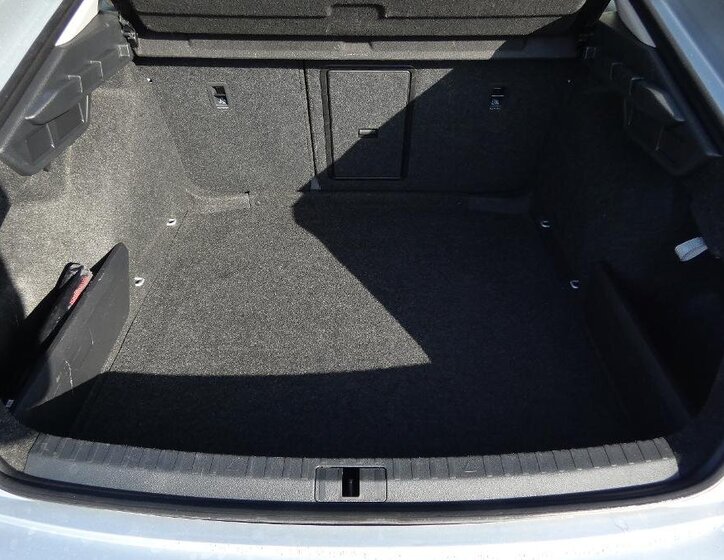 Škoda Octavia Sedan / Limuzína 2,0 l 110 kw