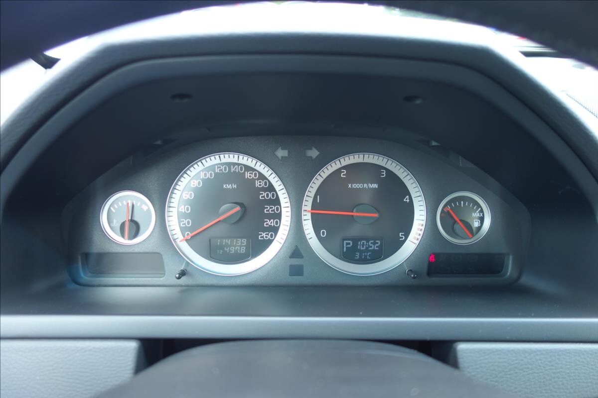 Volvo XC90 SUV 2,4 l 147 kw