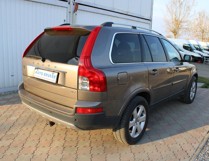 Volvo XC90 SUV / Terénní 2,4 l 136 kw