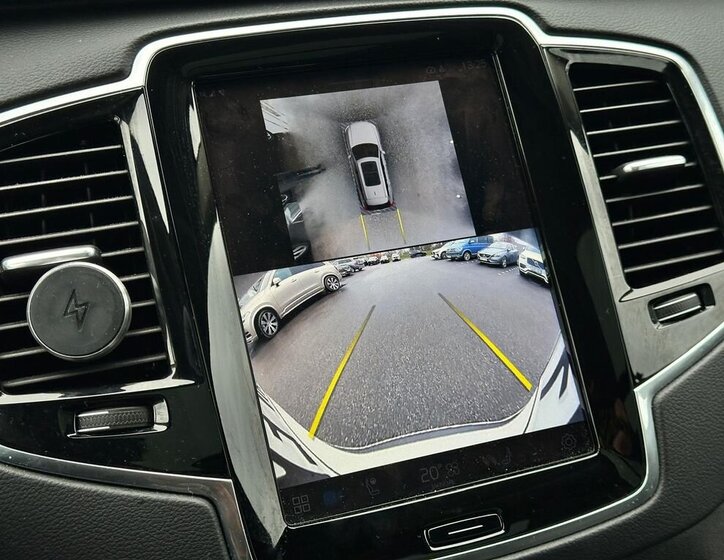 Volvo XC90 SUV / Terénní 2,0 l 173 kw