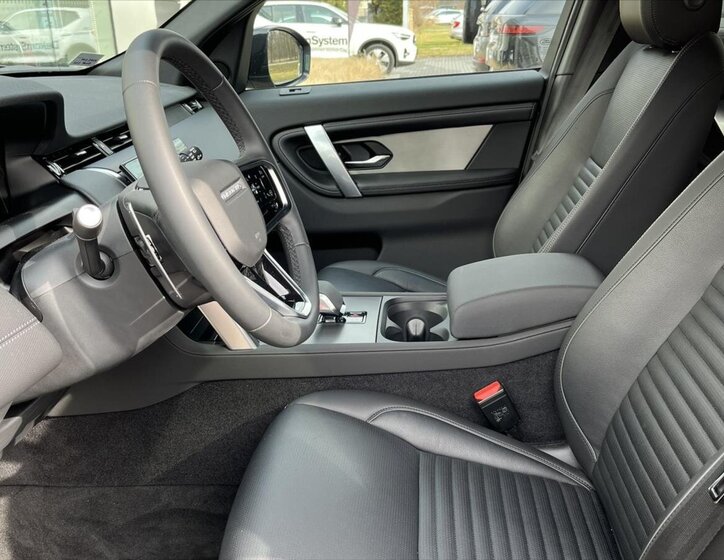 Land Rover Discovery Sport SUV / Terénní 2,0 l 147 kw