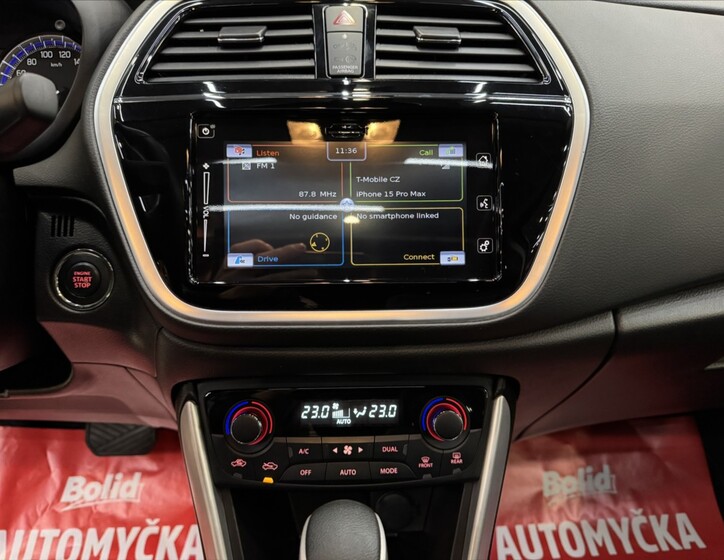 Suzuki SX4 S-Cross 25