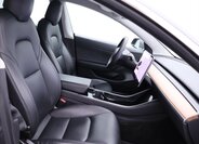 Tesla Model 3 Sedan 0,0 239 kw