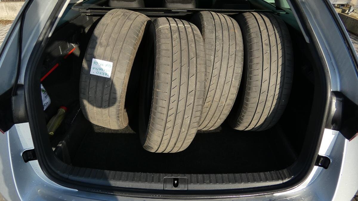 Škoda Octavia Kombi 2,0 l 85 kw