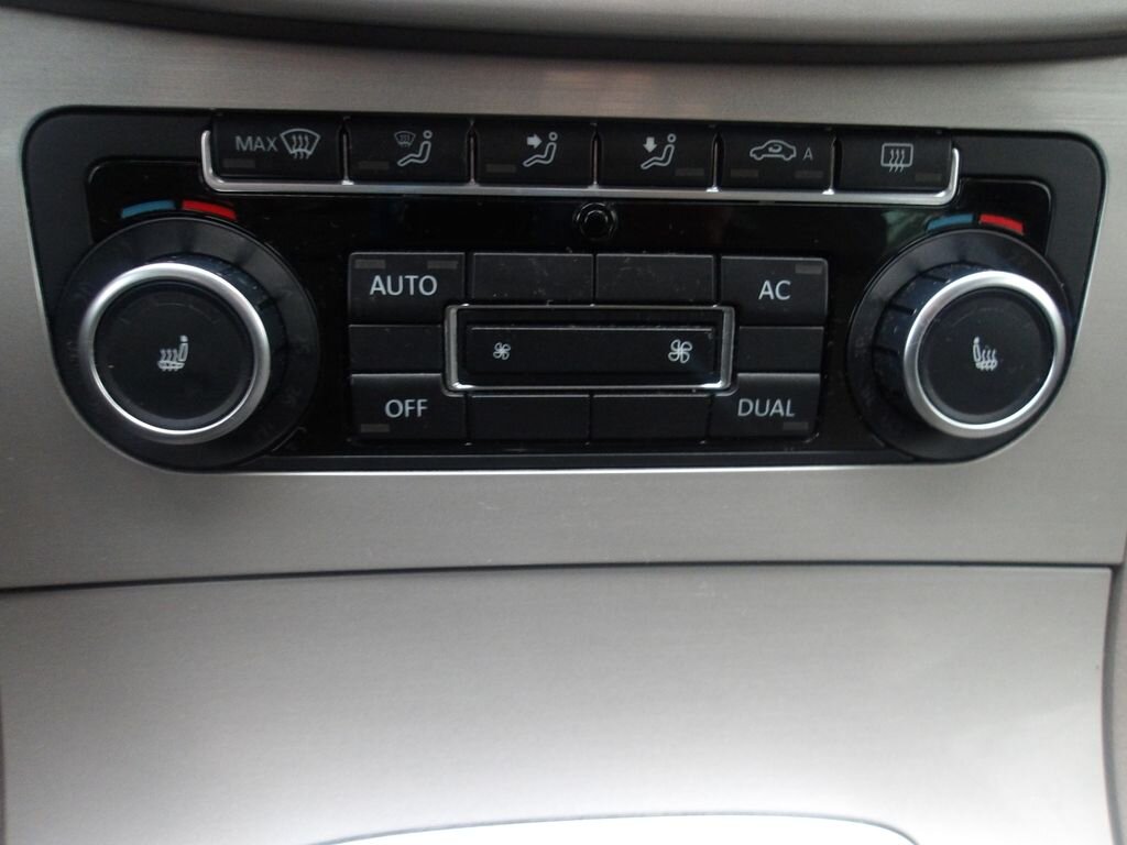 Volkswagen Passat Kombi 2,0 l 103 kw